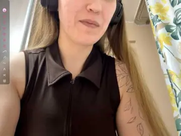 JeaneMckaskle  live sex cam