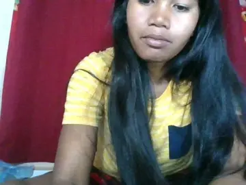 Keziah34  live sex cam