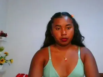 Pauliemarie  live sex cam