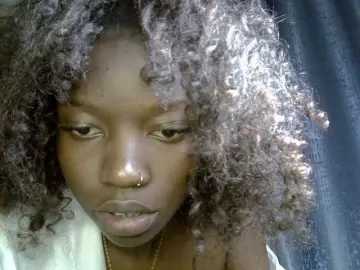 Sassyjuma  live sex cam