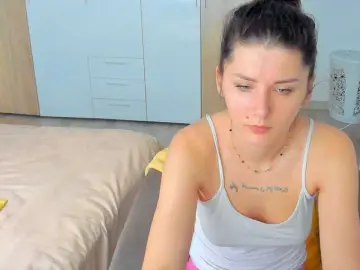 Mariemarie03  live sex cam