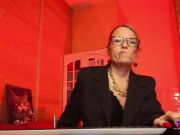 Sweeteve050  live sex cam