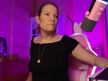 Sweeteve050  live sex cam