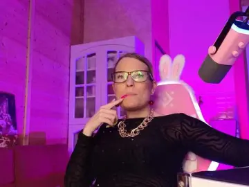Sweeteve050  live sex cam