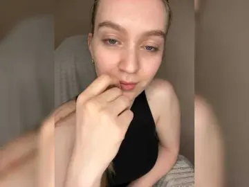 CyrilaPuff  live sex cam