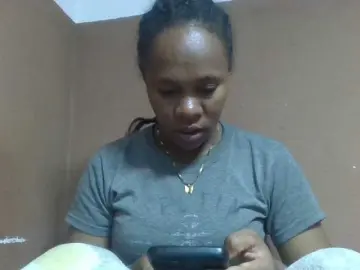 Elynah1a  live sex cam