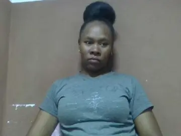 Elynah1a  live sex cam