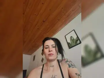 Gitana  live sex cam