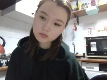 GlennisSarvis  live sex cam