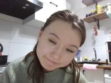 GlennisSarvis  live sex cam