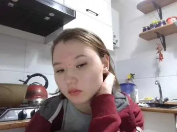 GlennisSarvis  live sex cam