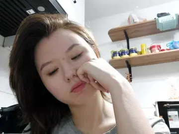 GlennisSarvis  live sex cam