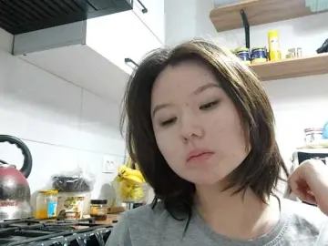 GlennisSarvis  live sex cam