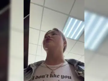 KateMid  live sex cam