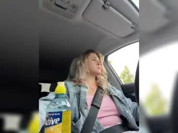 KateMid  live sex cam