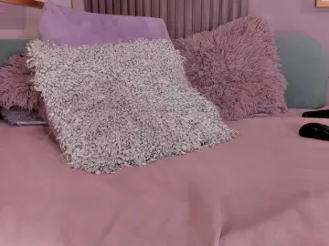 Kloe-S  live sex cam