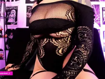 Lexyjoyce  live sex cam