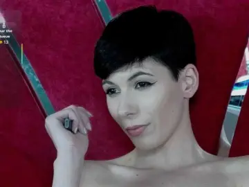 RoxxyRouge  live sex cam