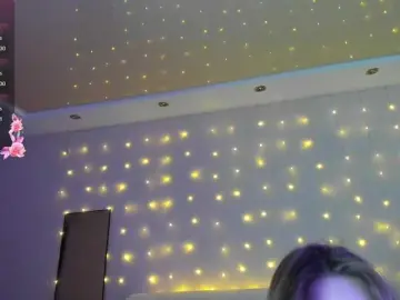 May-flower  live sex cam