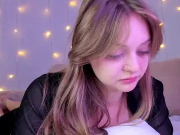 May-flower  live sex cam