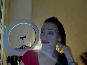 Pure-elena  live sex cam