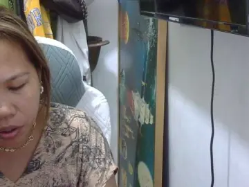 Bunnygreen  live sex cam