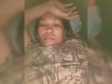 Bunnygreen  live sex cam