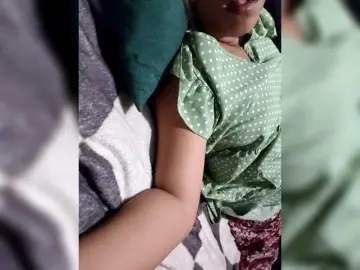 Bunnygreen  live sex cam