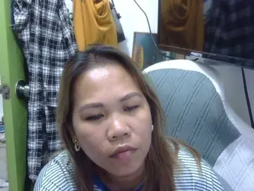 Bunnygreen  live sex cam