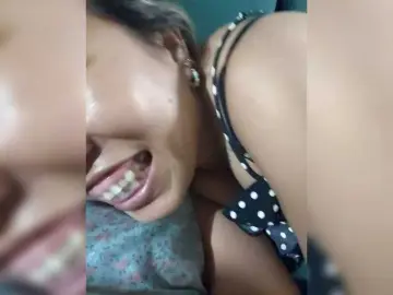 Bunnygreen  live sex cam