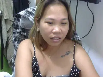 Bunnygreen  live sex cam