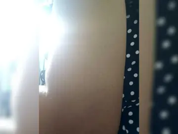 Bunnygreen  live sex cam