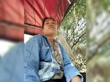 Bunnygreen  live sex cam