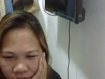 Bunnygreen  live sex cam