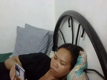 Bunnygreen  live sex cam