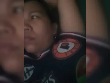 Bunnygreen  live sex cam