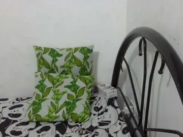 Bunnygreen  live sex cam