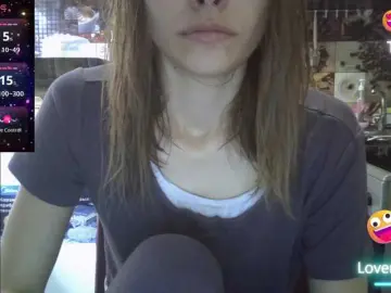 EvaaKisssss  live sex cam