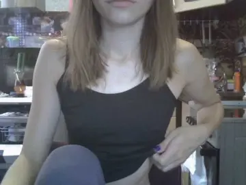 EvaaKisssss  live sex cam