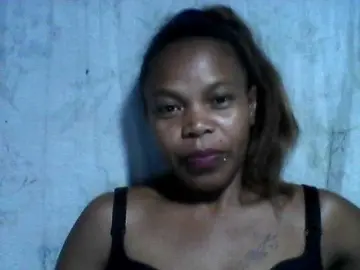 KellyhBerry  live sex cam