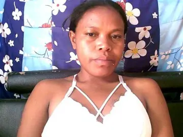 KellyhBerry  live sex cam
