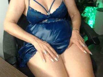LadyVelvet  live sex cam