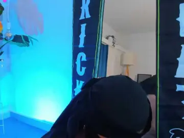 MIRANDACUTE  live sex cam
