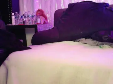 Midnightrose11  live sex cam