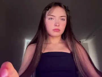 OlyaPuzz  live sex cam
