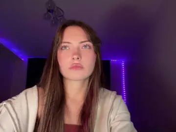 OlyaPuzz  live sex cam