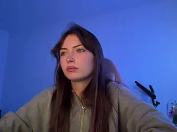 OlyaPuzz  live sex cam