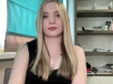 Polishangel222  live sex cam