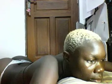 Sweetchocolate  live sex cam