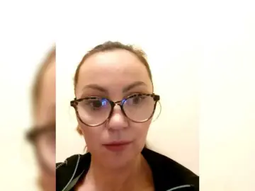 TessBertie  live sex cam